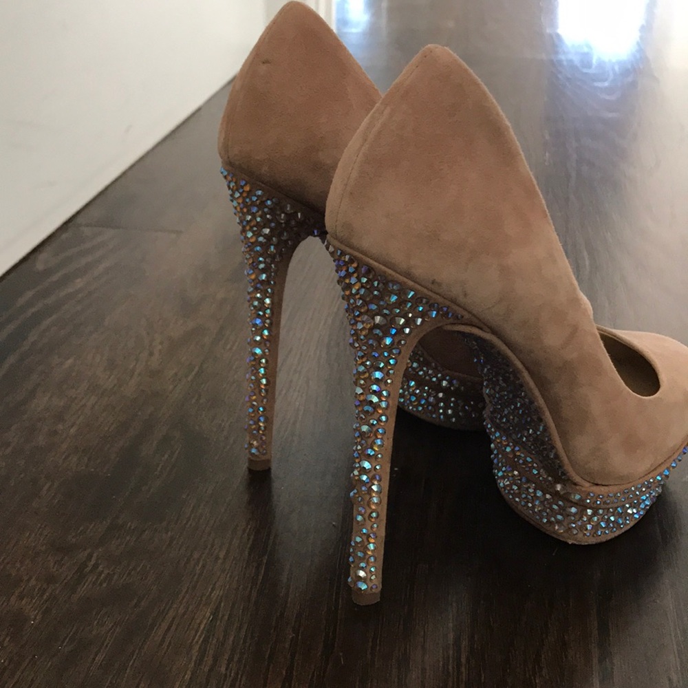 Pumps - Picture 6 of 6